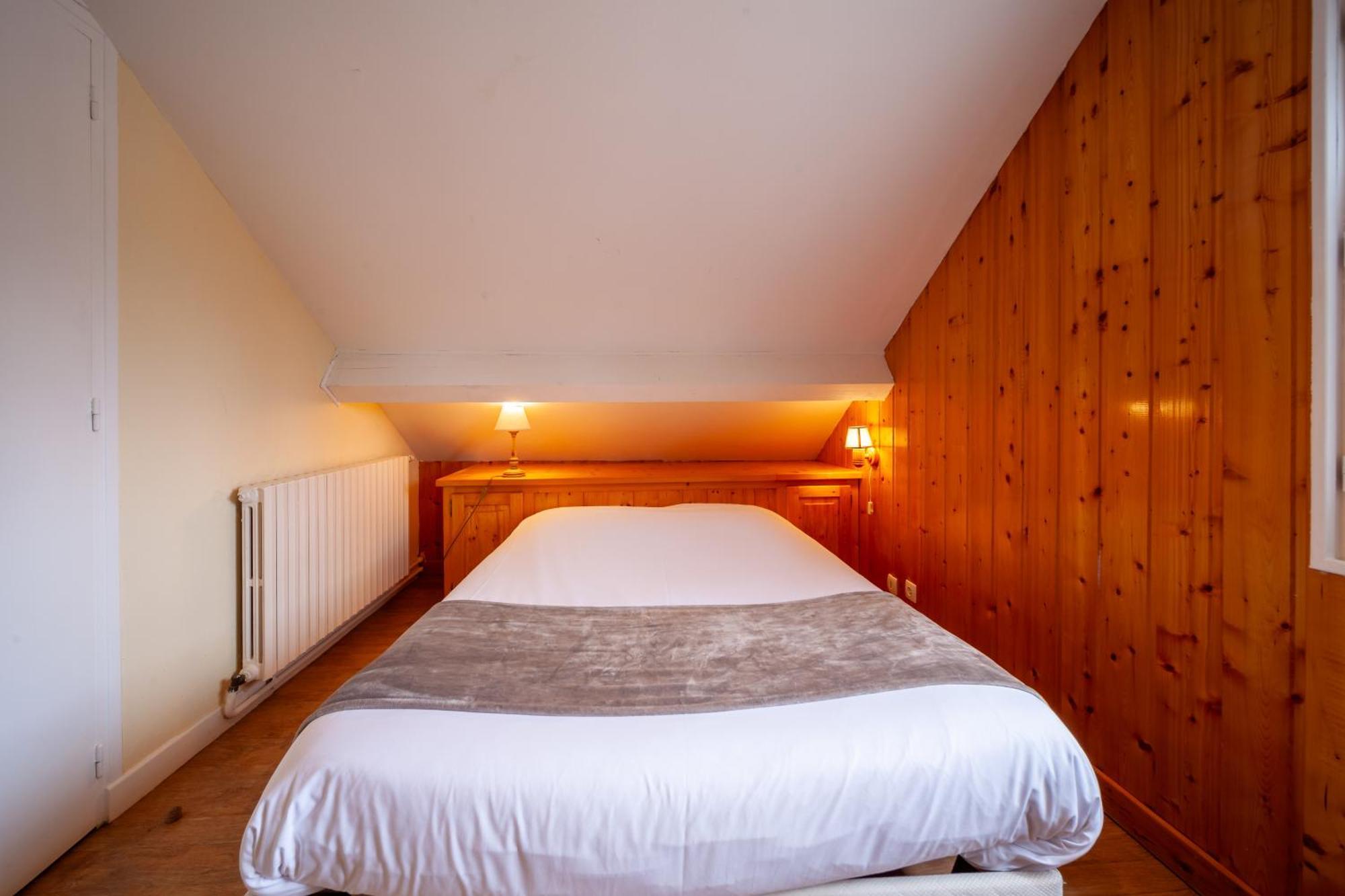Auberge Des Montauds - Hotel & Restaurant Виллар-де-Ланс Номер фото