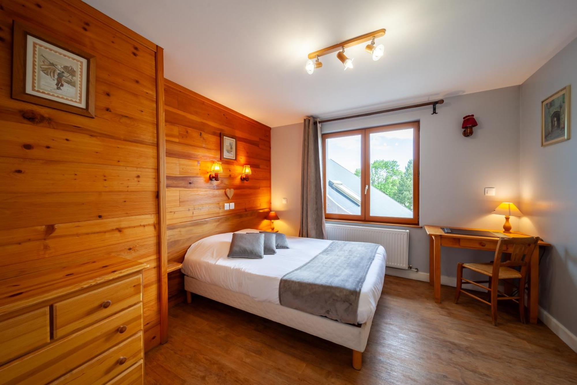 Auberge Des Montauds - Hotel & Restaurant Виллар-де-Ланс Номер фото