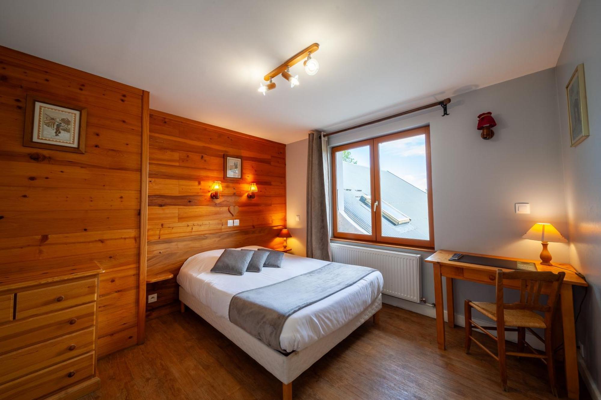 Auberge Des Montauds - Hotel & Restaurant Виллар-де-Ланс Номер фото