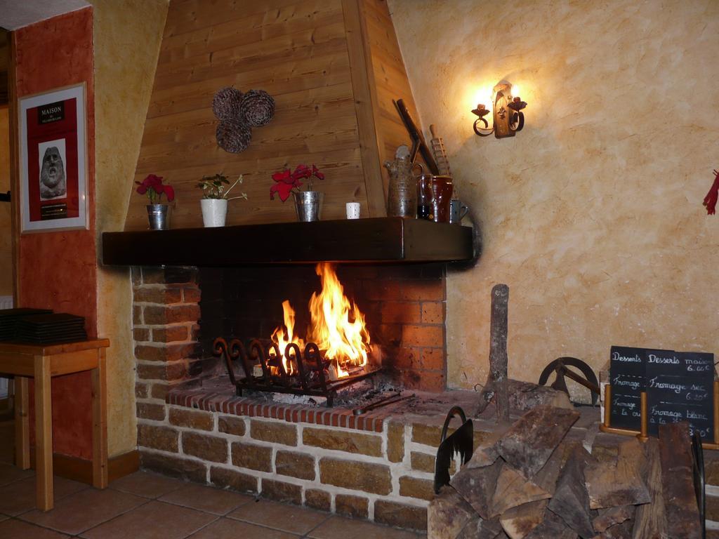 Auberge Des Montauds - Hotel & Restaurant Виллар-де-Ланс Экстерьер фото